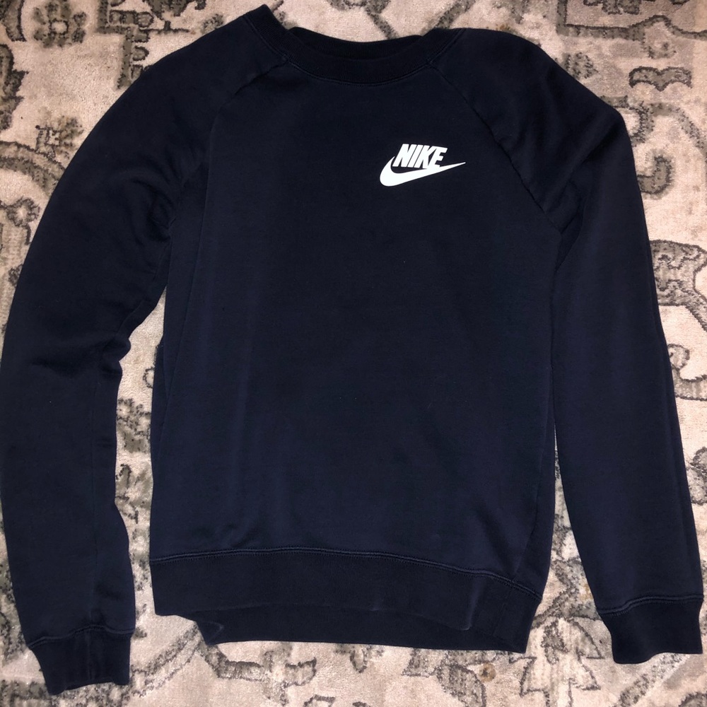 NIKE pullover sweatshirt